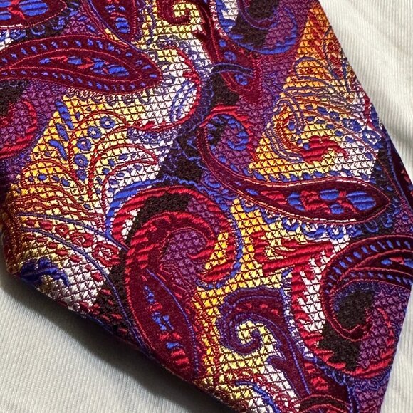 Robert Lewis Paisley Silk Tie – Vintage Elegance with Ornate Detailing - Picture 5 of 6